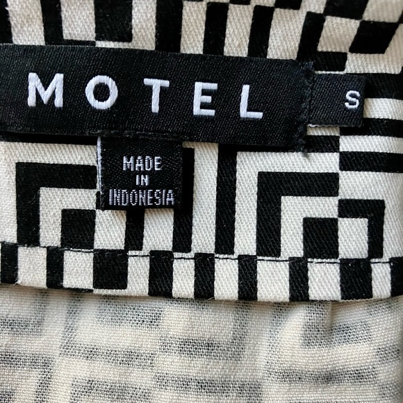 Motel Rocks ASOS Black White Retro Mini Skirt Size Small - Picture 6 of 8